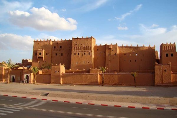 1024px-Kasbah_Taourirt_in_Ouarzazate_2011