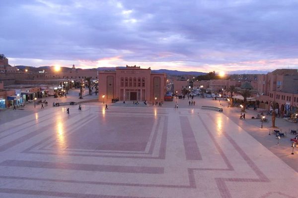 1024px-Ouarzazate_Grand_Place