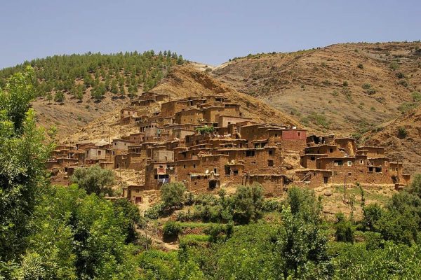 1024px-Ourika_berbere_village