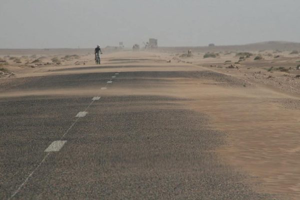 Desert_street_to_Tata_and_Zagora_Aerodrome_-_2008_-_panoramio
