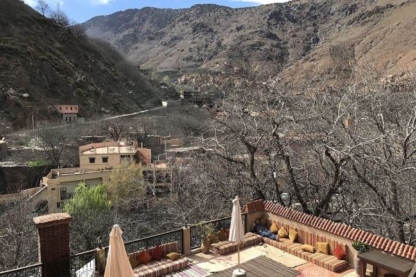 Imlil_and_its_valley_and_way_to_Jbel_Toubkal_04